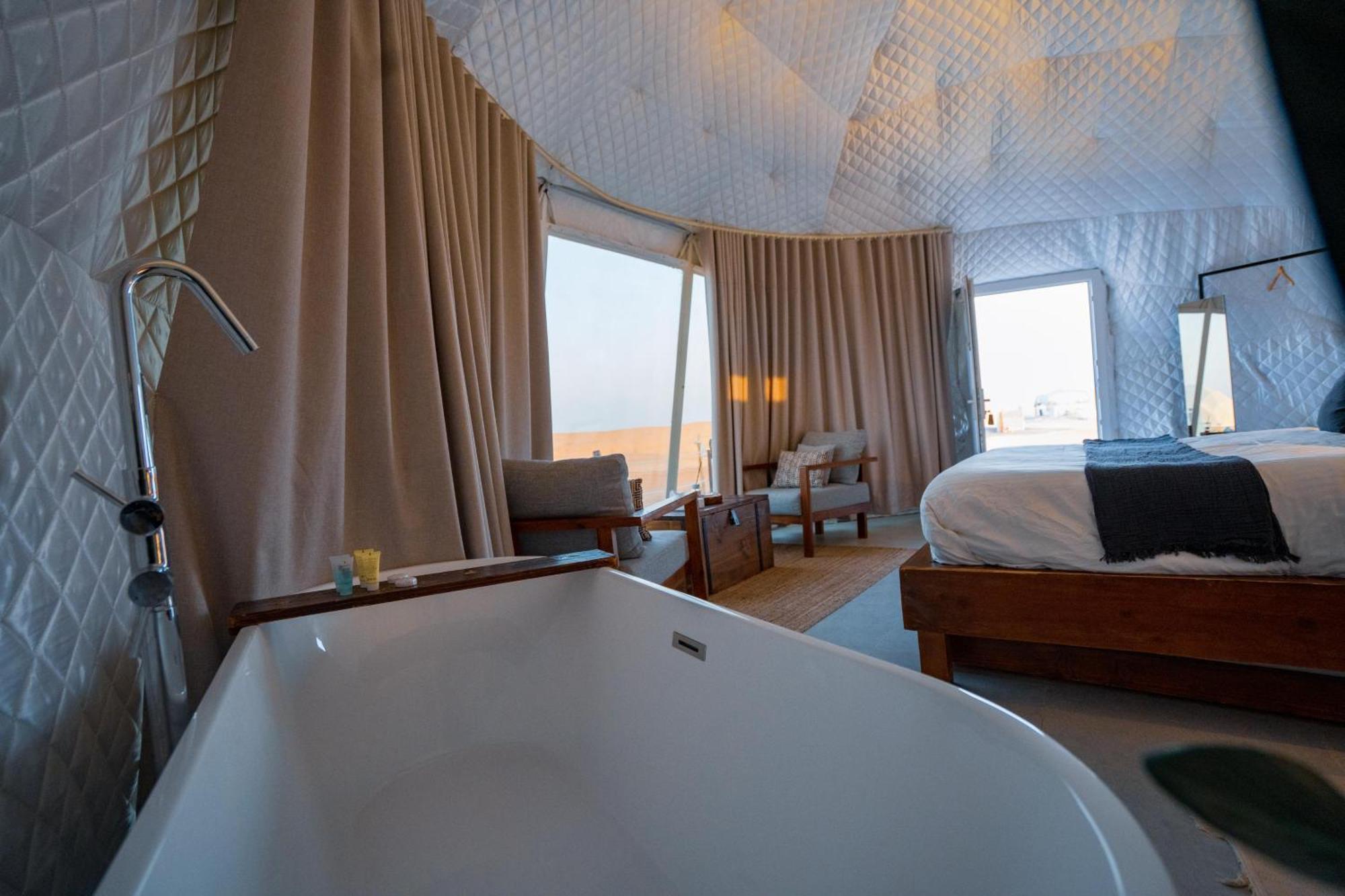 Hotel Starry Domes Desert Camp