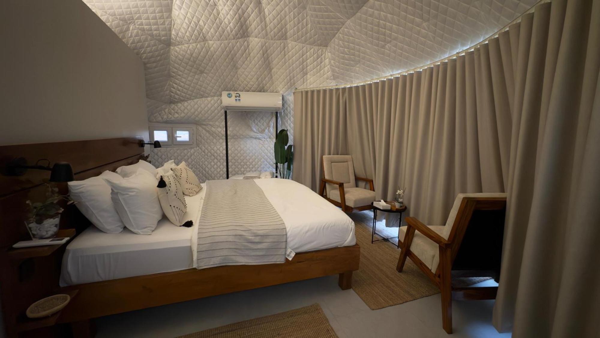 Starry Domes Desert Camp